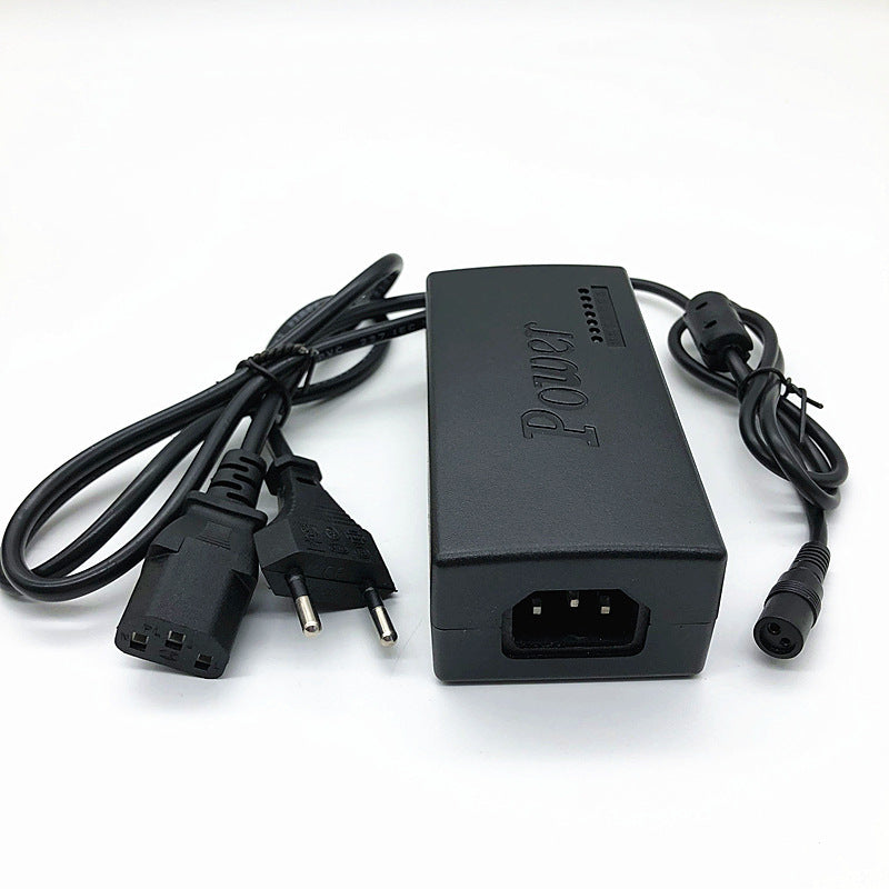 Universal laptop power charger