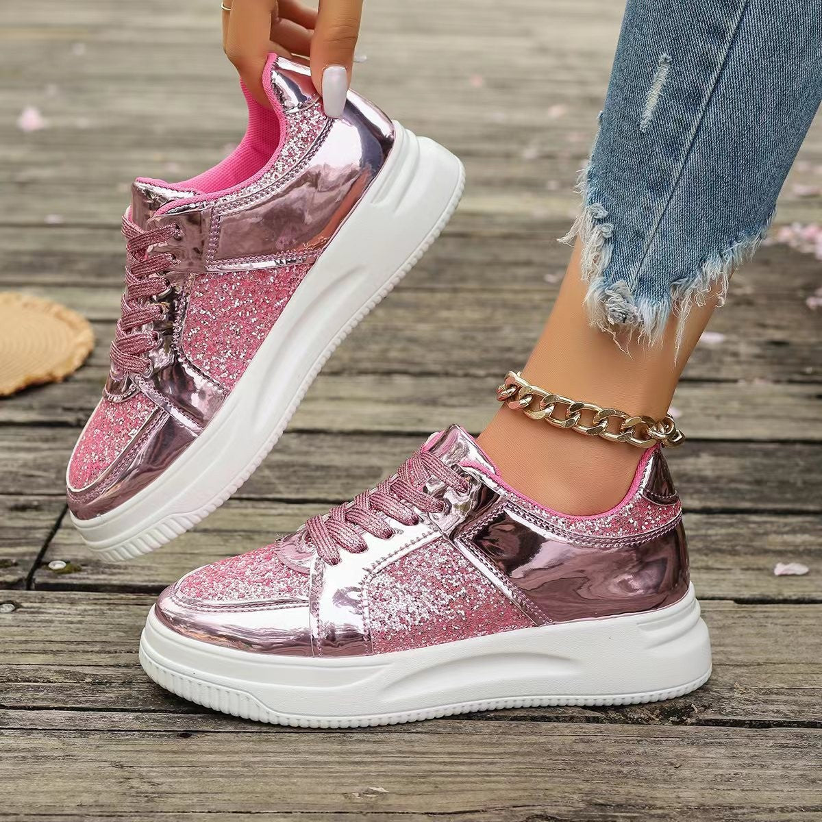 Fashion Lace-up Flat Shoes With Sequin Design Casual Sports Thick Bottom